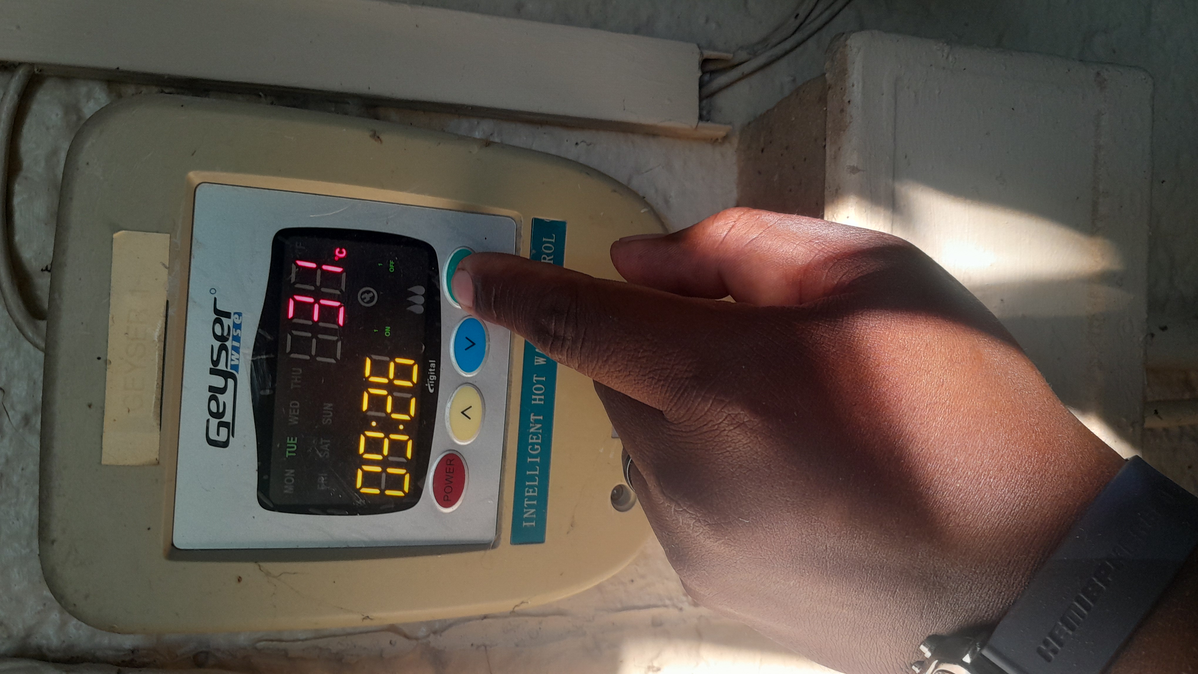 GeyserWise timer controller