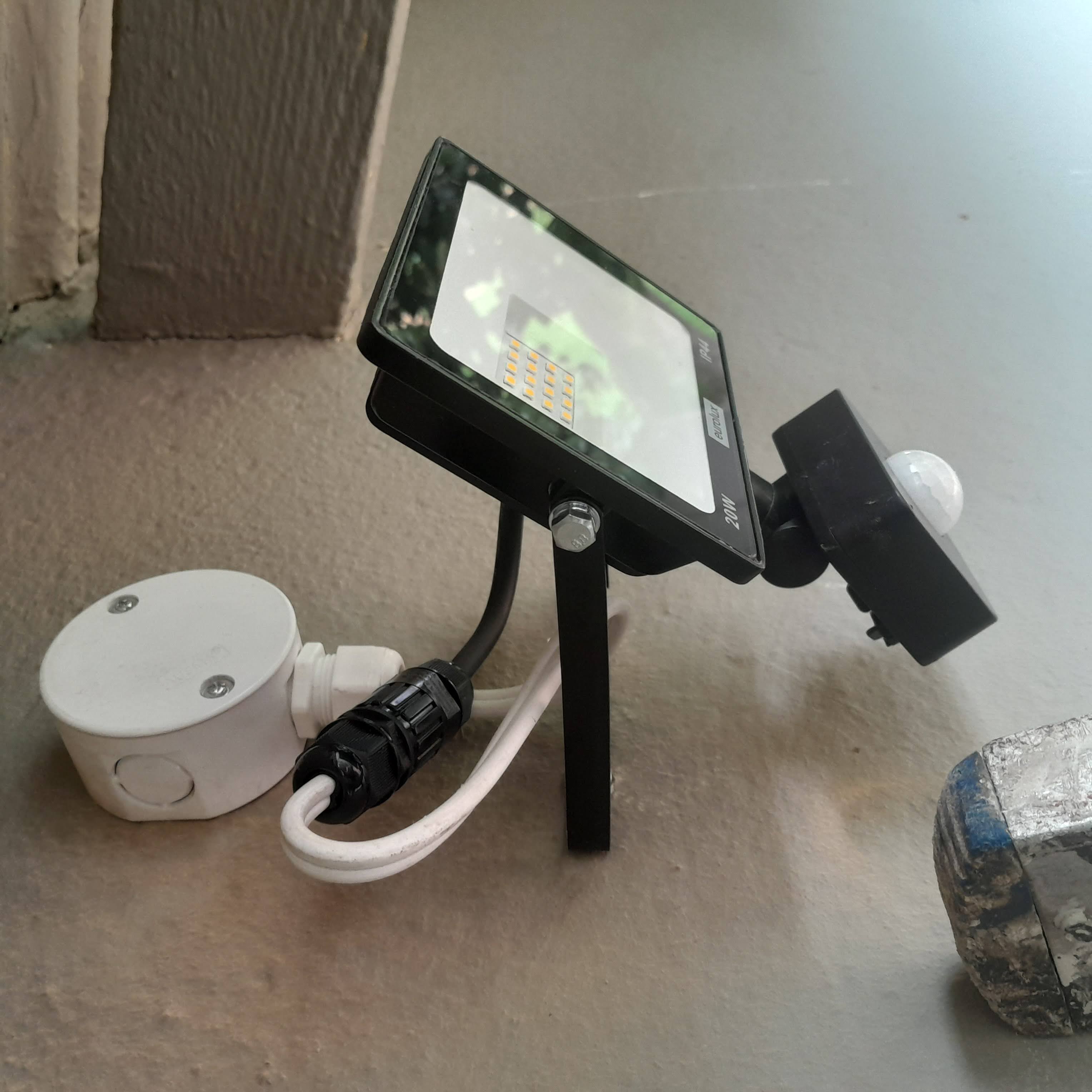 LED floodlight PIR